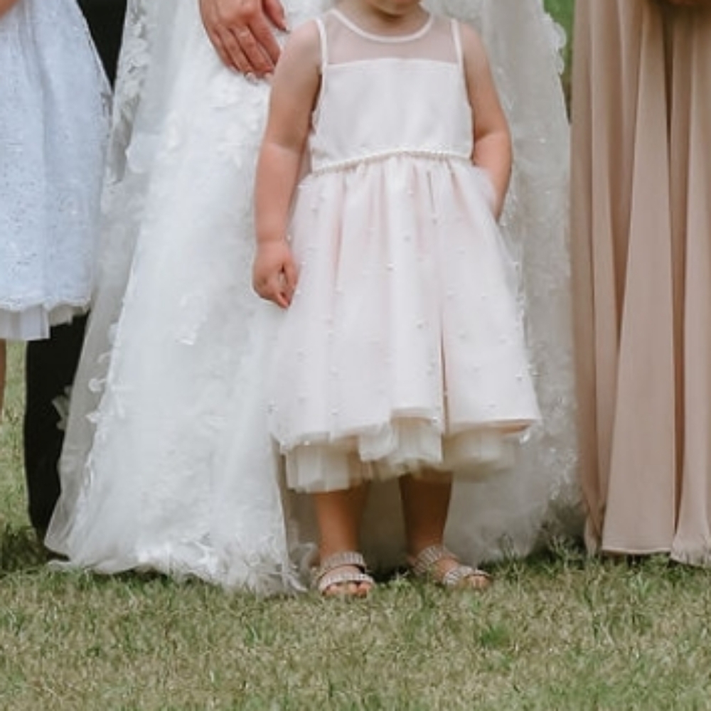 Girls size 6 formal dress blush with pearls